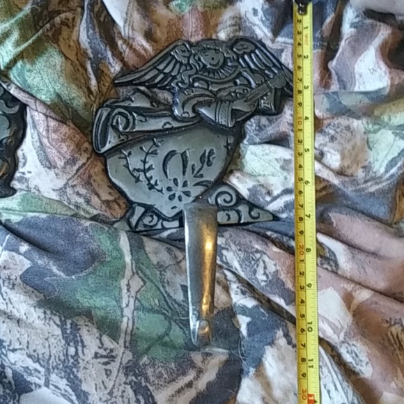 Stocking holders - Picture 4 of 5